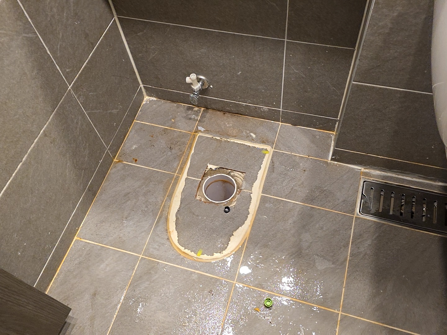 부산 대연동 욕실 변기 철거와 바닥 방수 범위