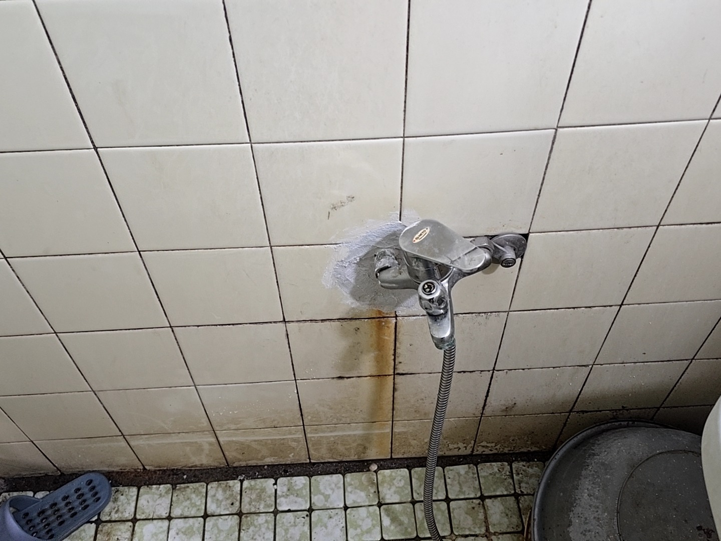 부산 해운대구 수전 배관 수리 후 마감 확인